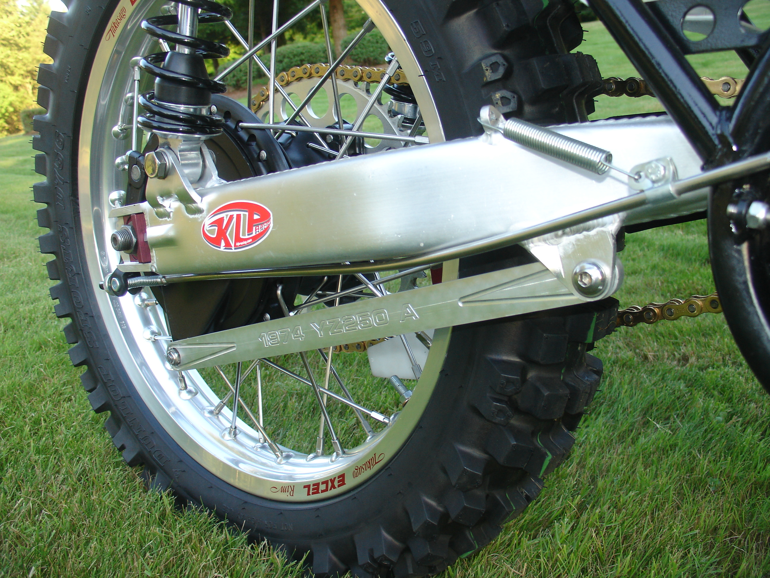 YZ038.JPG.jpg